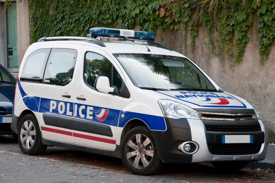 Des Taxis verbalisés pour s’être garés sur une station de… Taxi